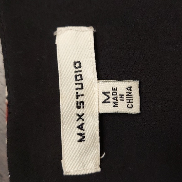 MAX STUDIO Asymmetrical Printed Sleeveless Layered Top - Picture 7 of 9